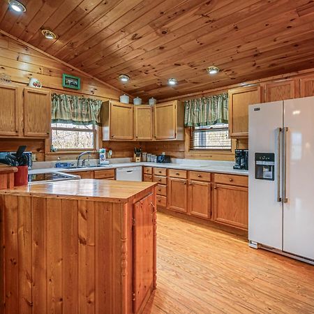 Bryson City Cabin With Hot Tub, Views And Pool Table! 외부 사진