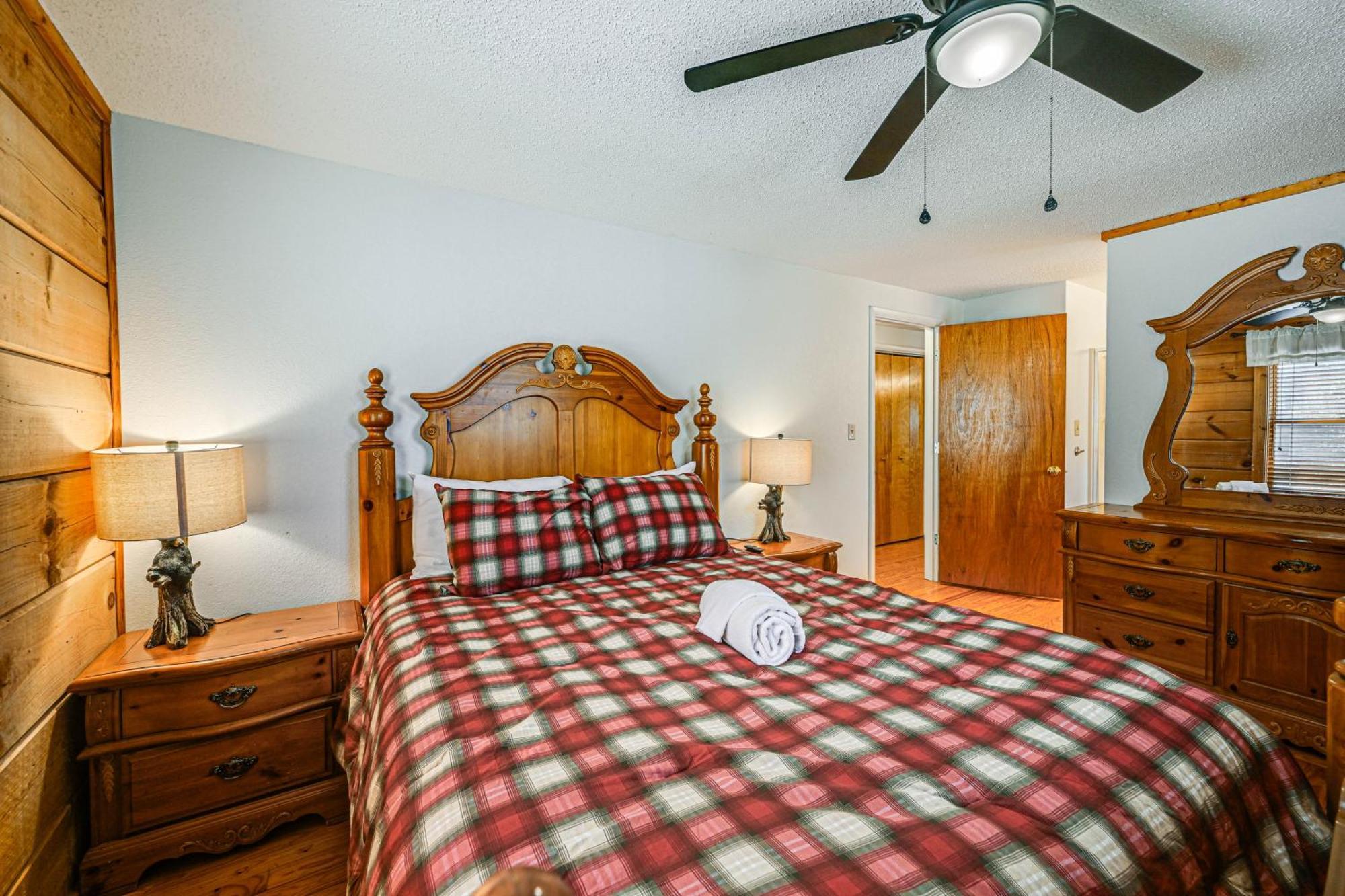 Bryson City Cabin With Hot Tub, Views And Pool Table! 외부 사진